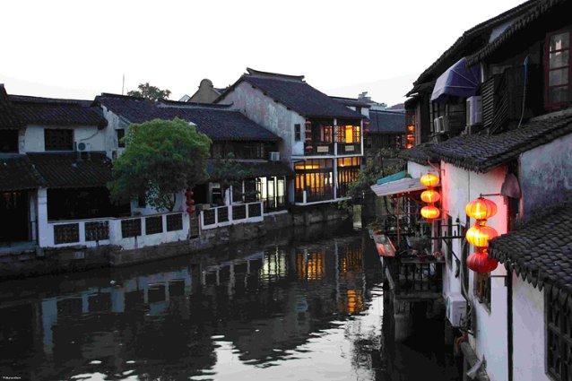 怎么微信朋友圈发音乐
